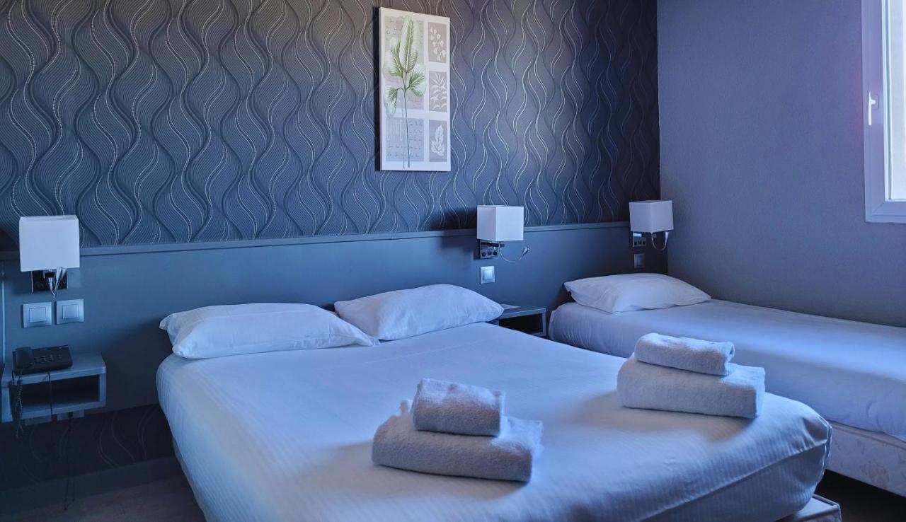 פריווה Hotel Restaurant Les Chataigniers מראה חיצוני תמונה