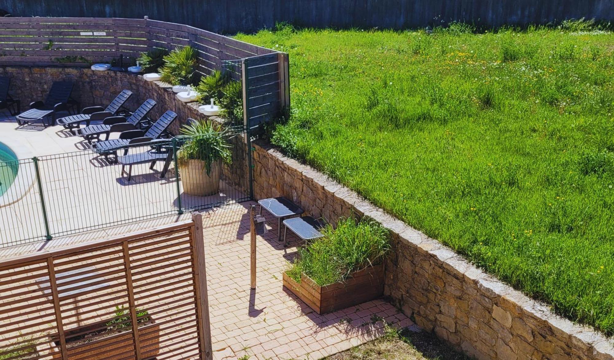 פריווה Hotel Restaurant Les Chataigniers מראה חיצוני תמונה